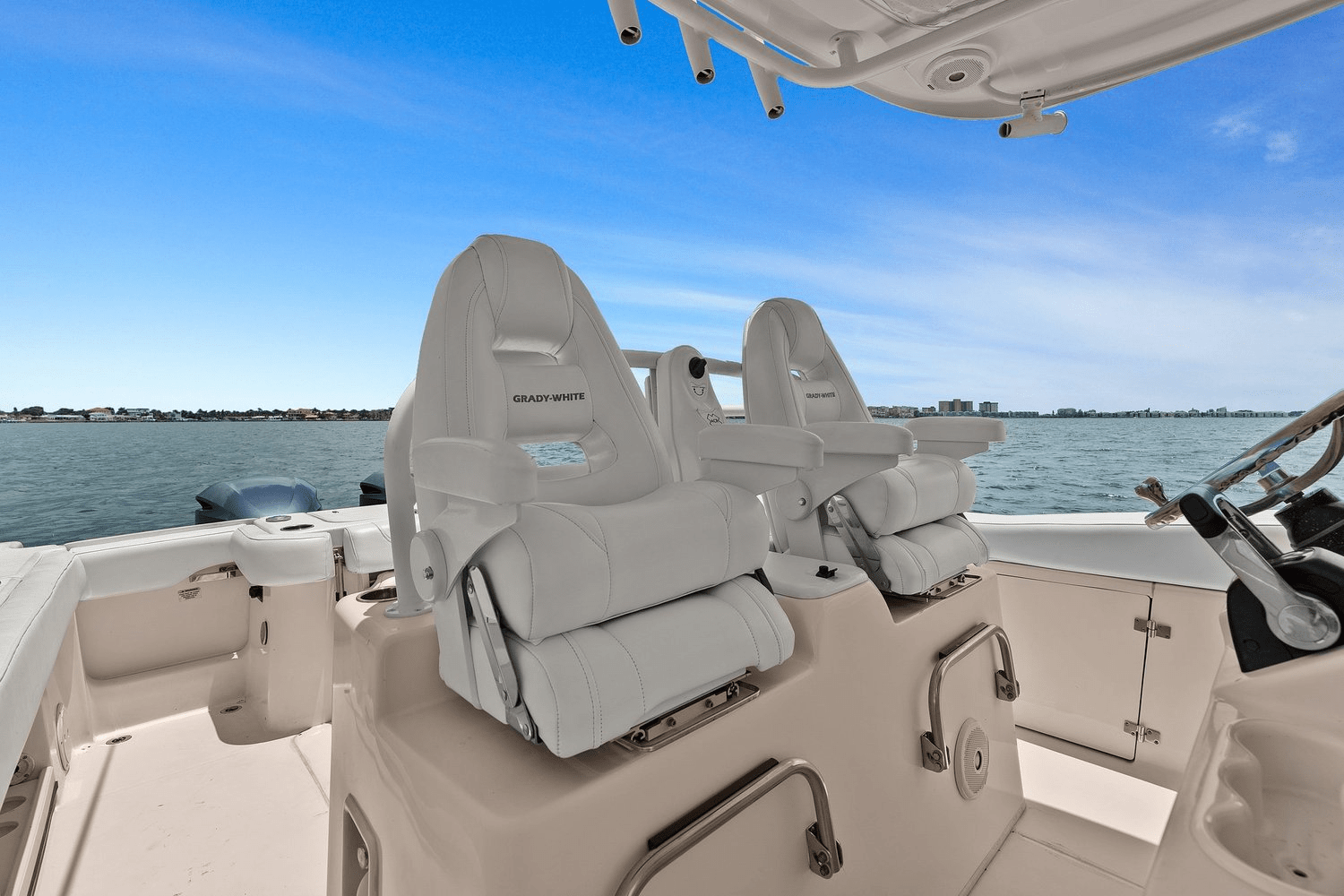 Slide: The Image of Grady-White 306 CANYON 2018 - 17