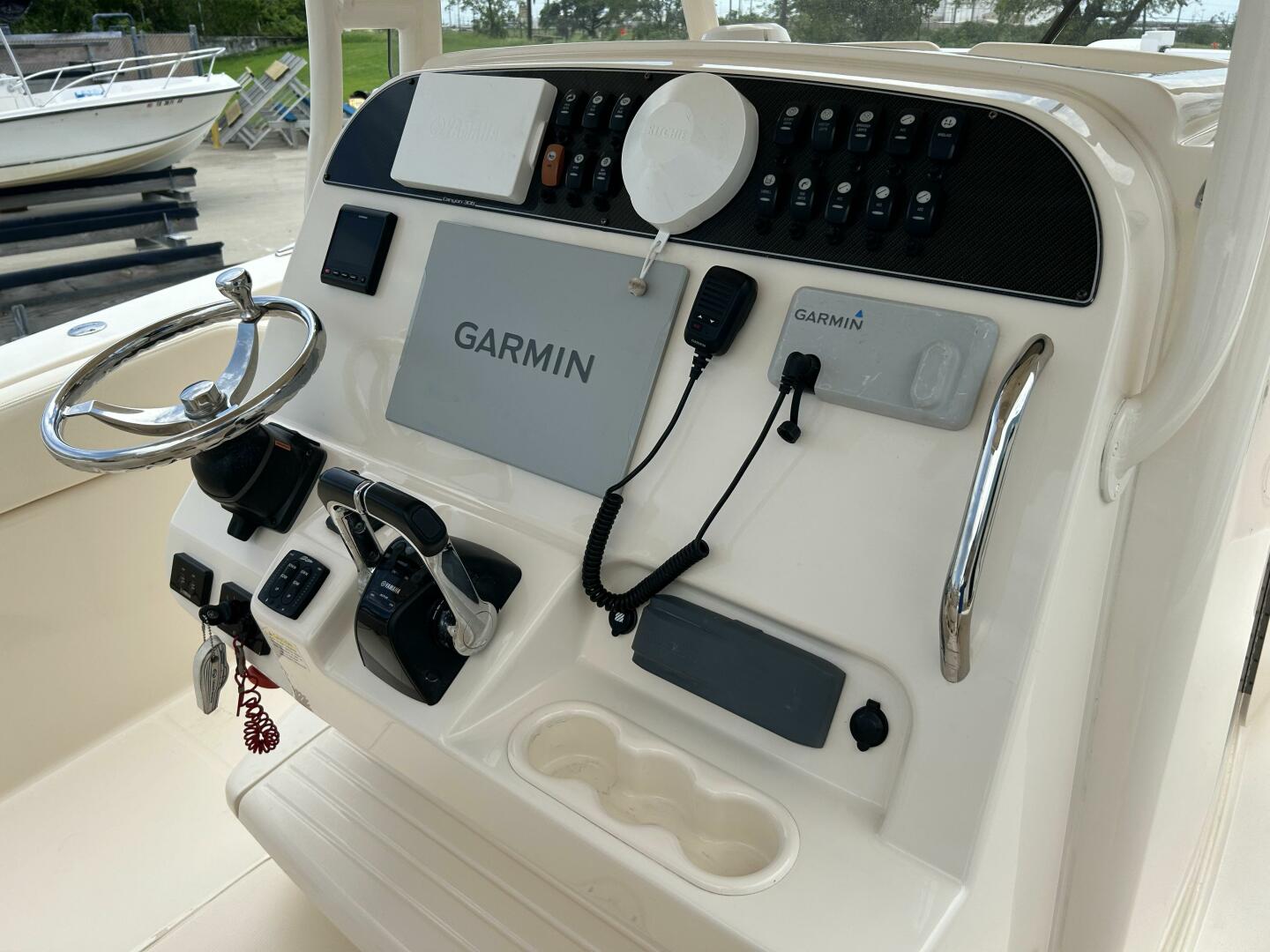 Slide: The Image of 2019 Grady-White 306 Canyon - 4570794