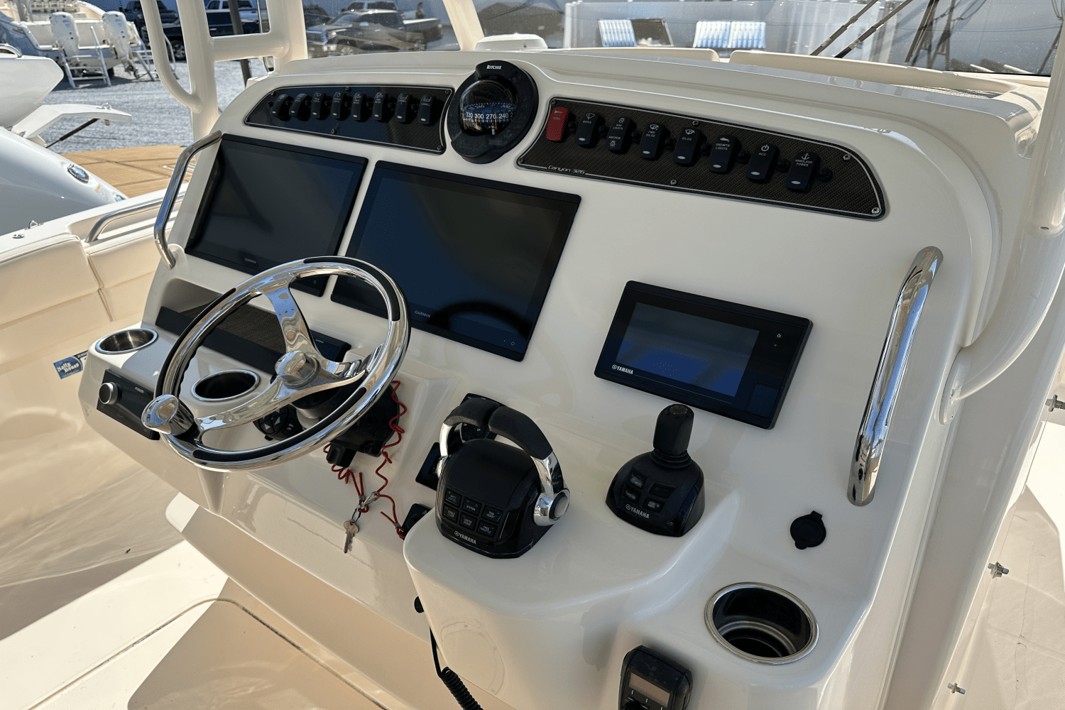 Slide: The Image of Grady-White 326 CANYON 2020 - 19