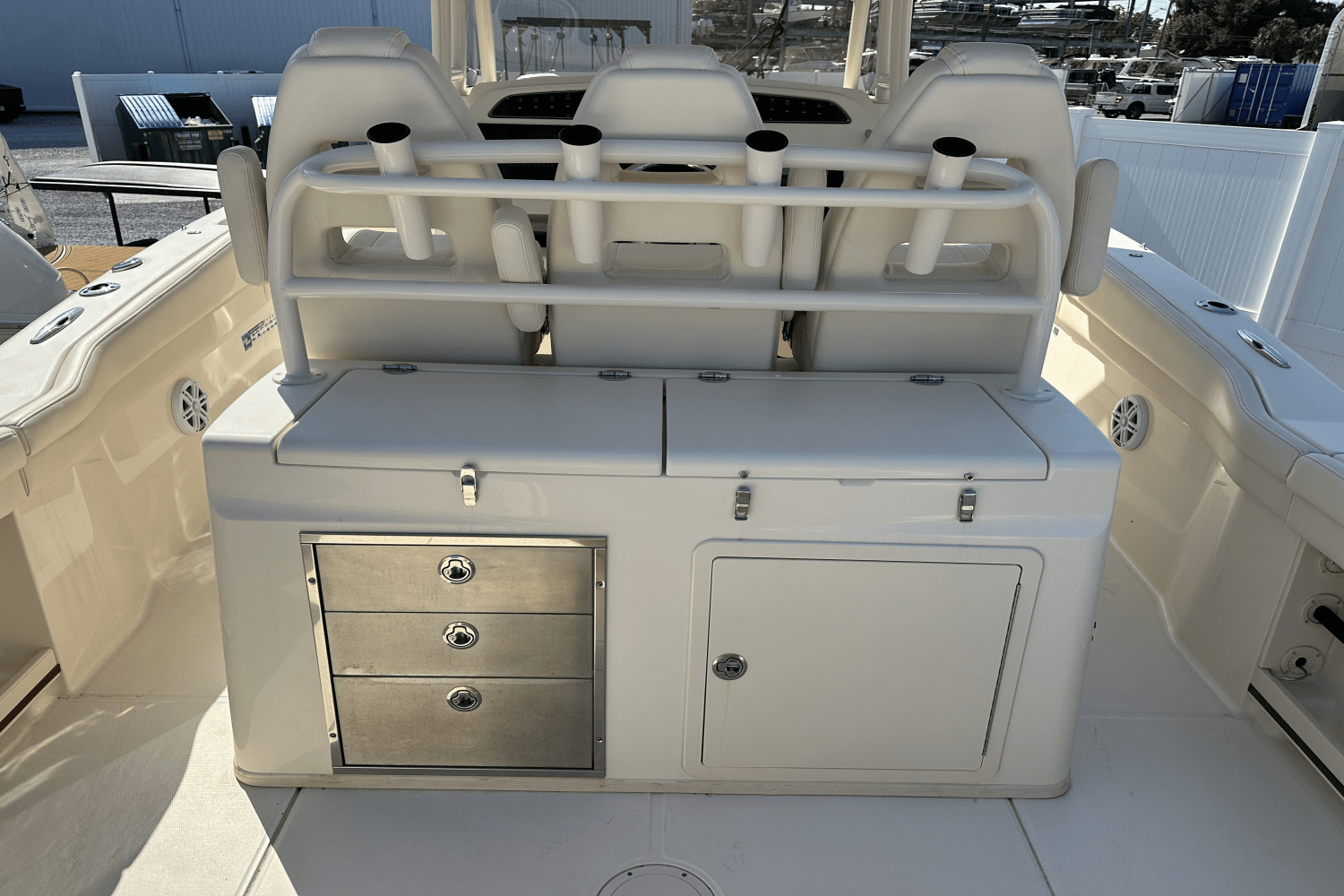 Slide: The Image of Grady-White 326 CANYON 2020 - 21