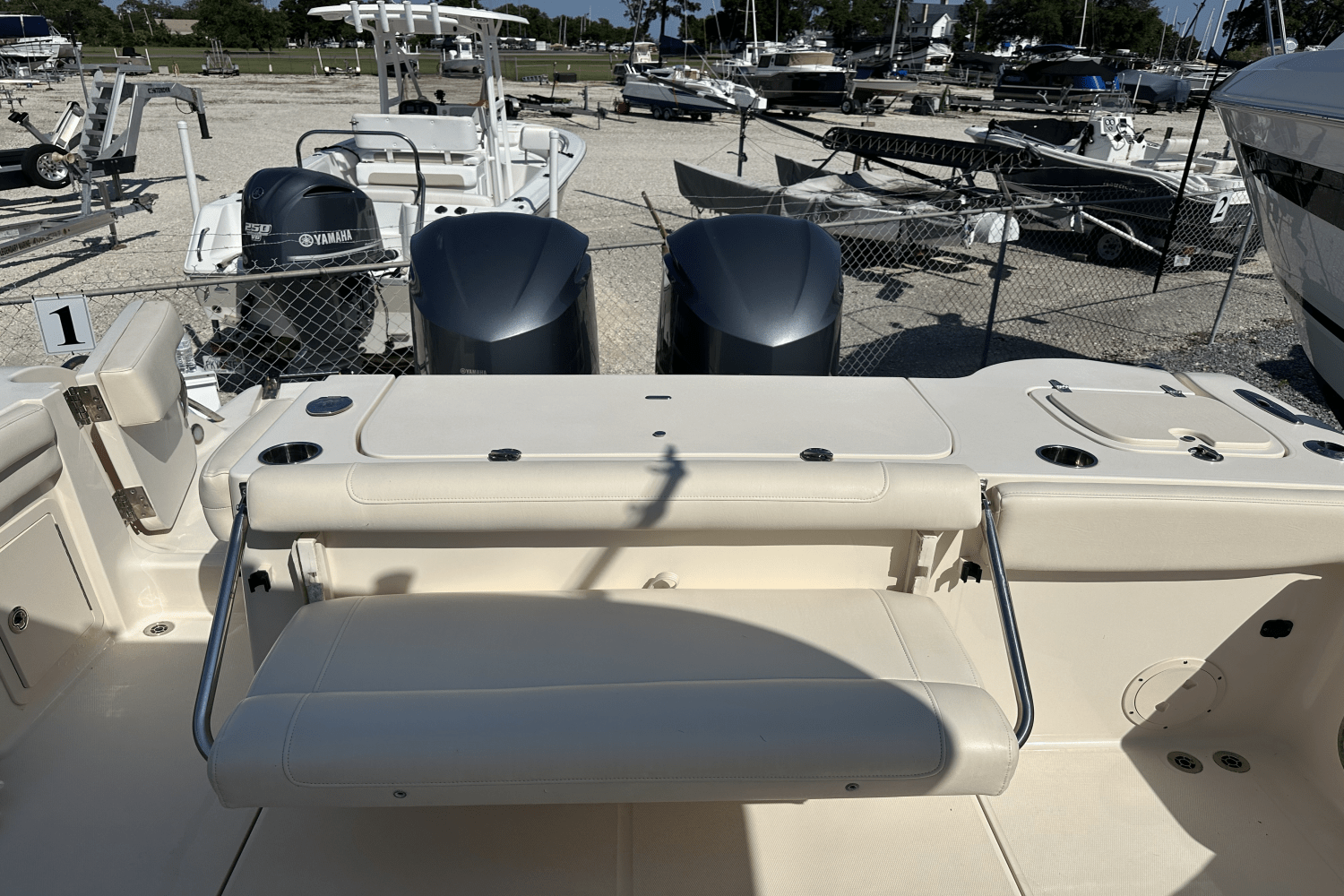 Slide: The Image of Grady-White 326 CANYON 2020 - 22