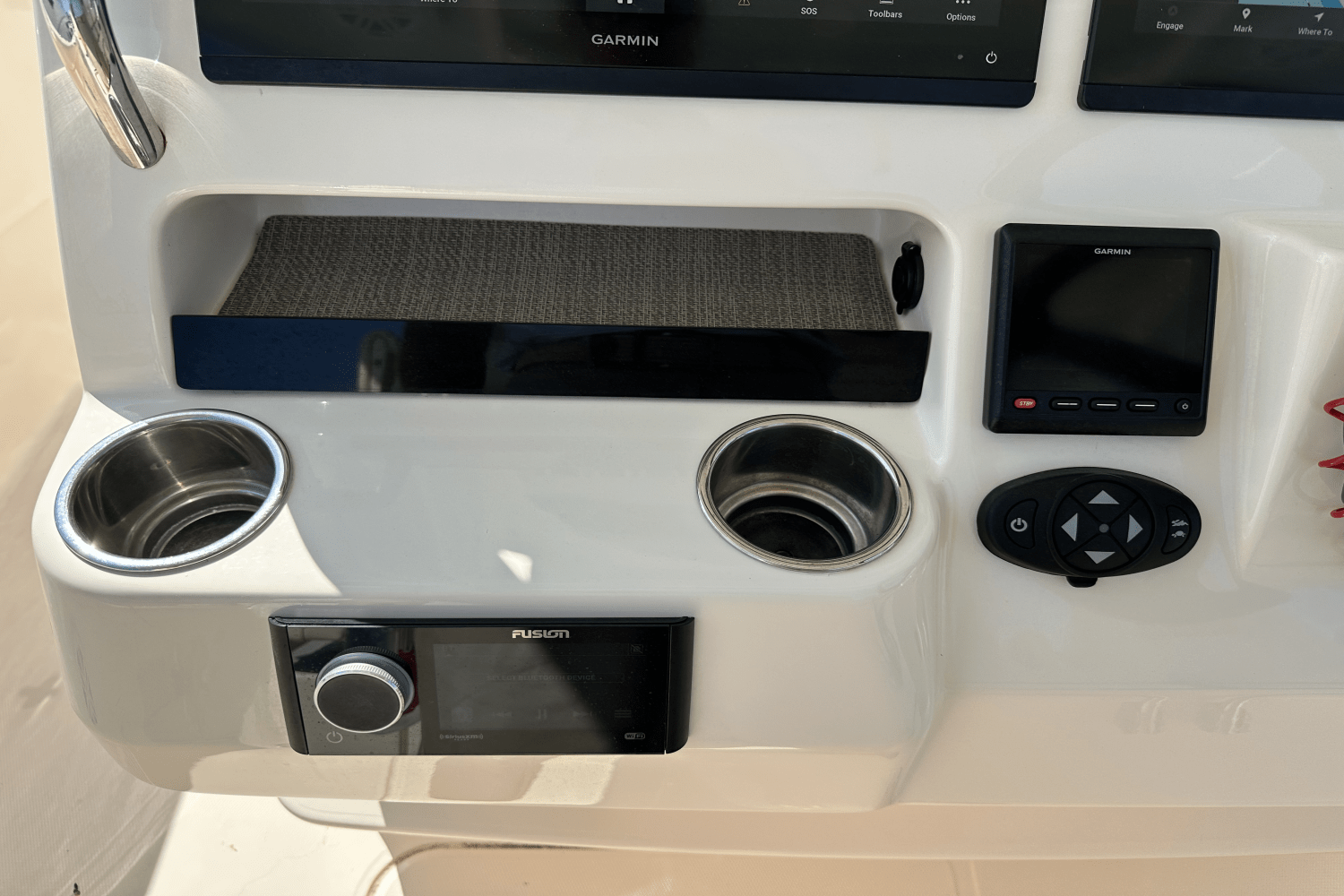 Slide: The Image of Grady-White 326 CANYON 2020 - 27