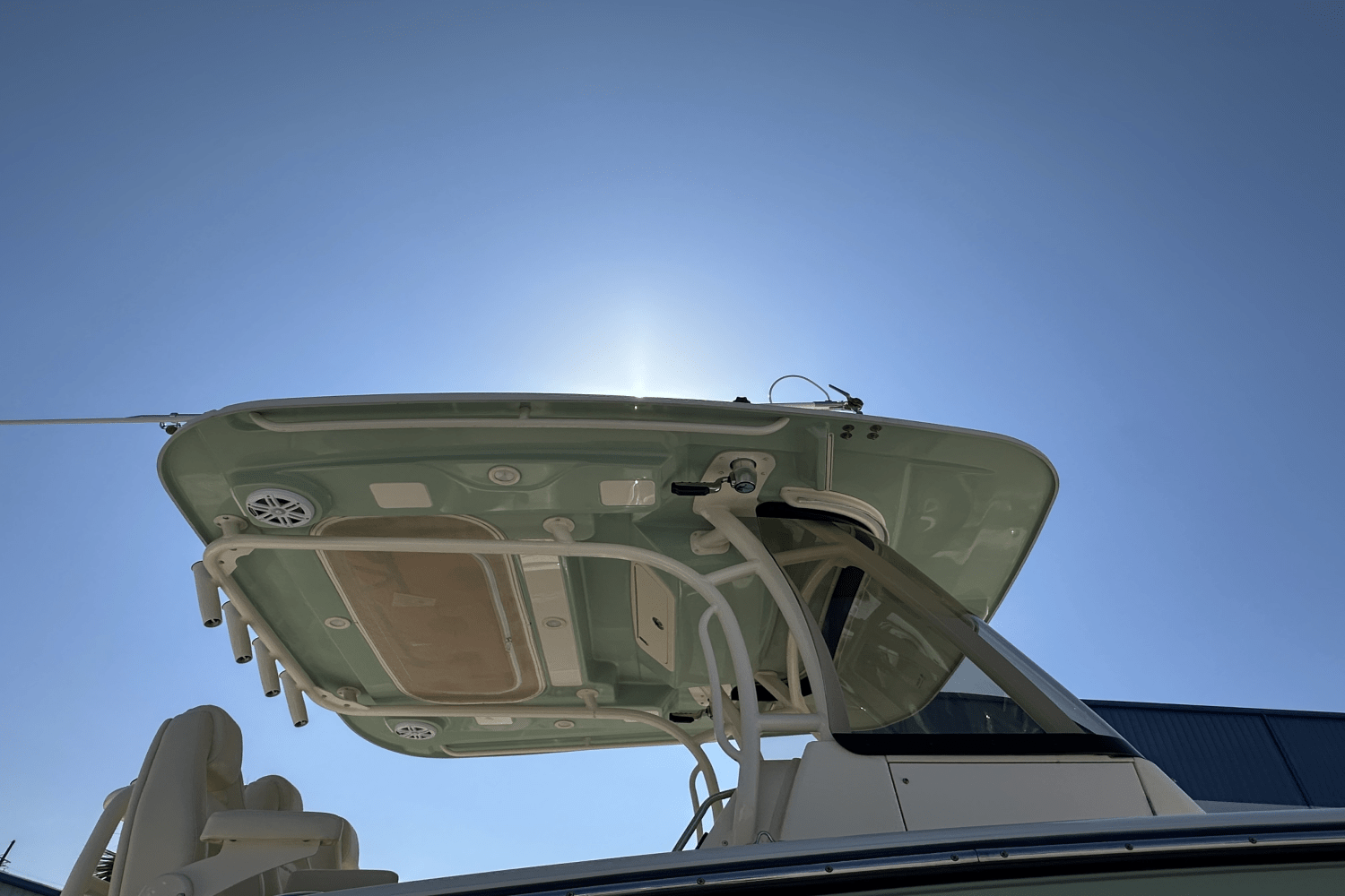 Slide: The Image of Grady-White 326 CANYON 2020 - 7