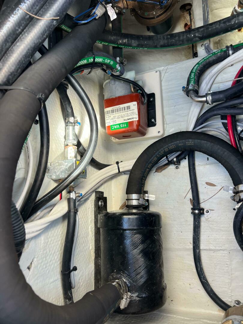 Slide: The Image of Grady-White 336 Canyon 2023 - 5253158