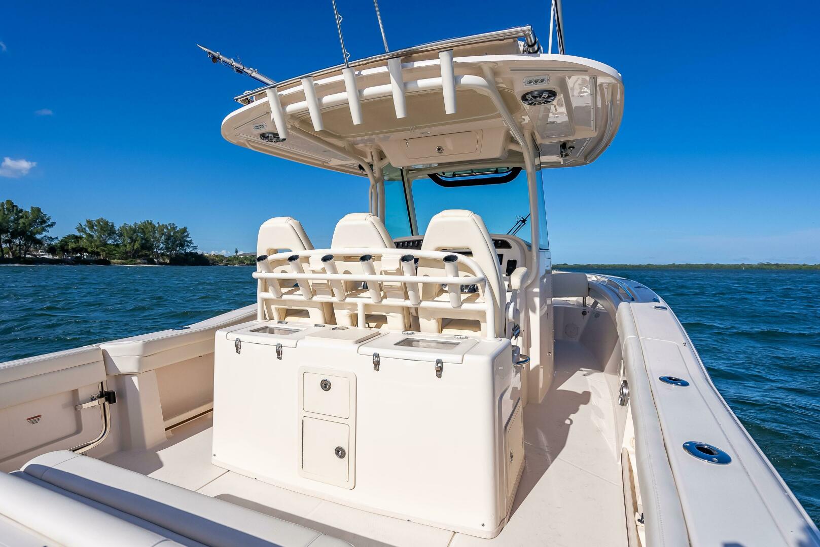 Slide: The Image of Grady-White 336 Canyon 2023 - 5253204