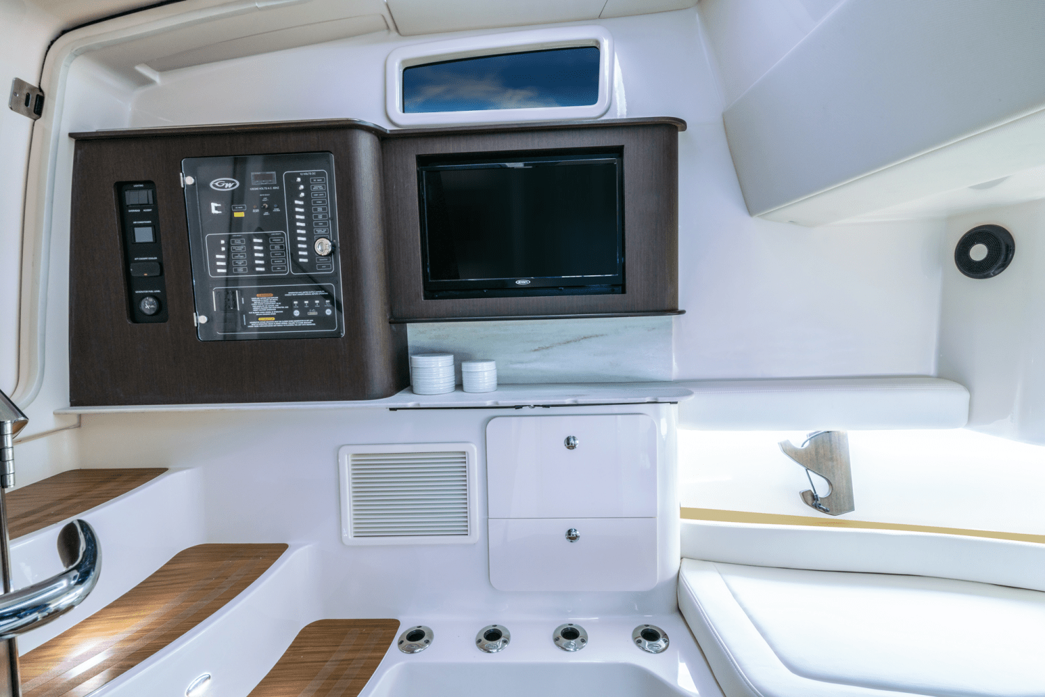 Slide: The Image of Grady-White Canyon 386 2026 - 13