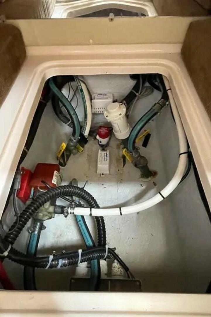 Slide: The Image of Grady-White Chesapeake 290 2009 - 5478339