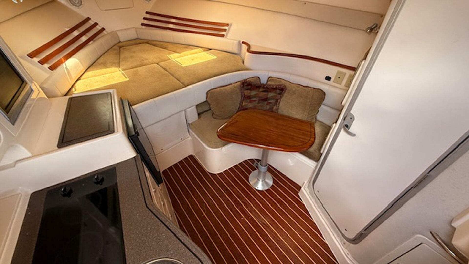 Slide: The Image of Grady-White Express 330 2005 - 5395337