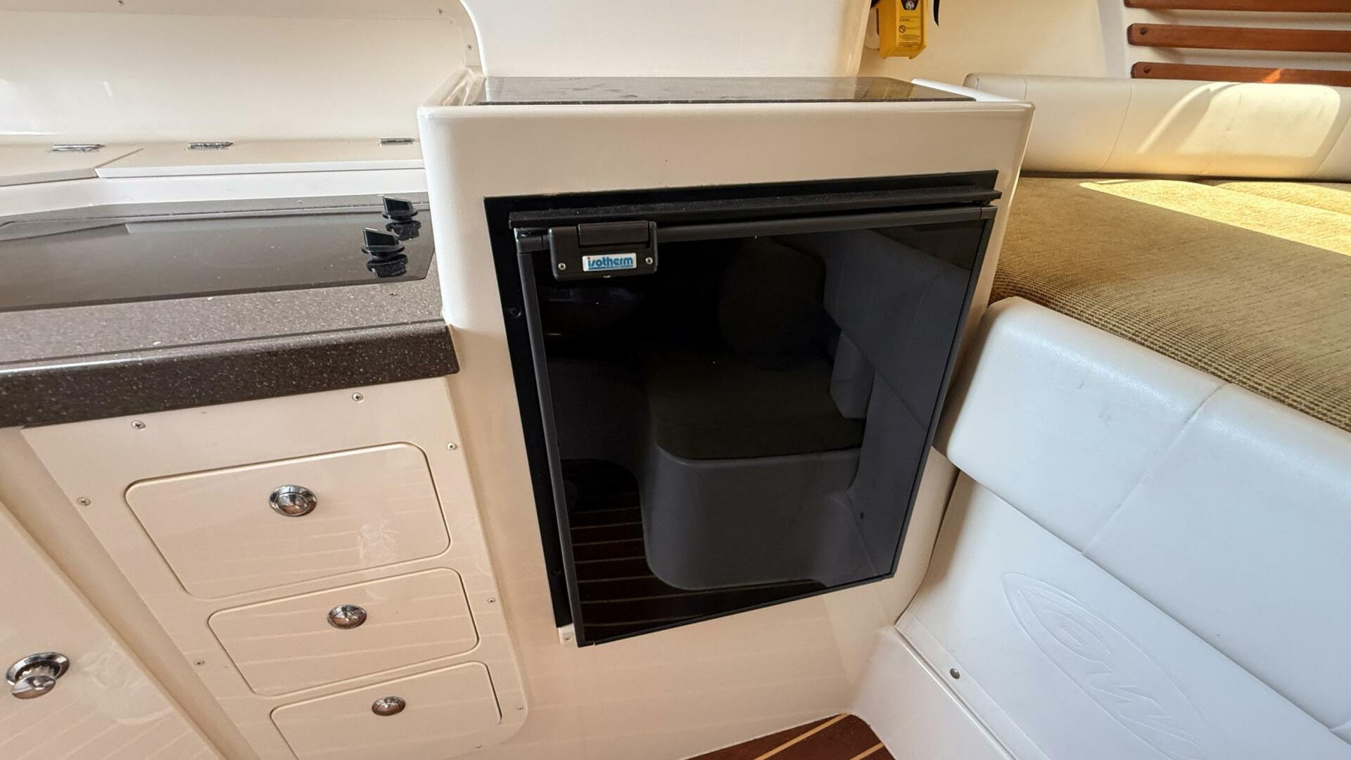 Slide: The Image of Grady-White Express 330 2005 - 5395344