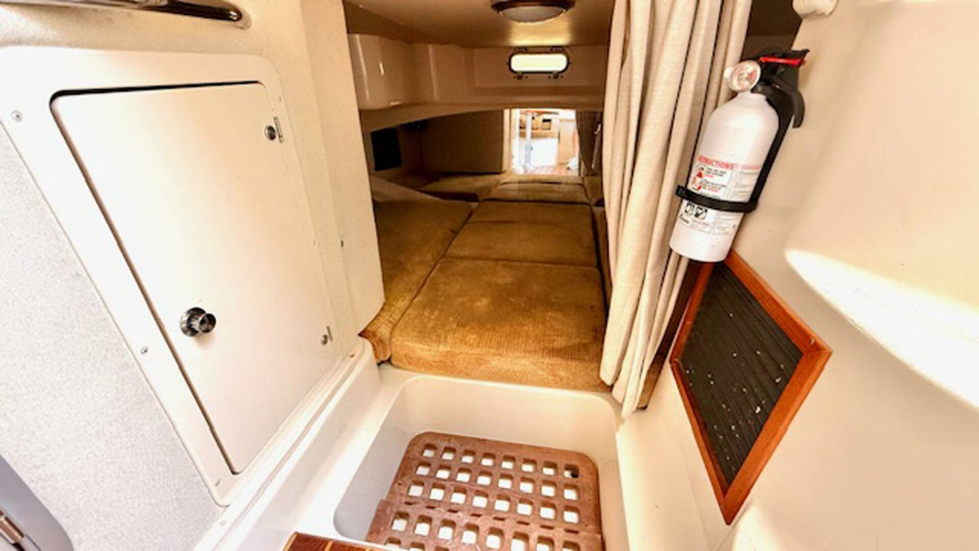 Slide: The Image of Grady-White Express 330 2005 - 5395349