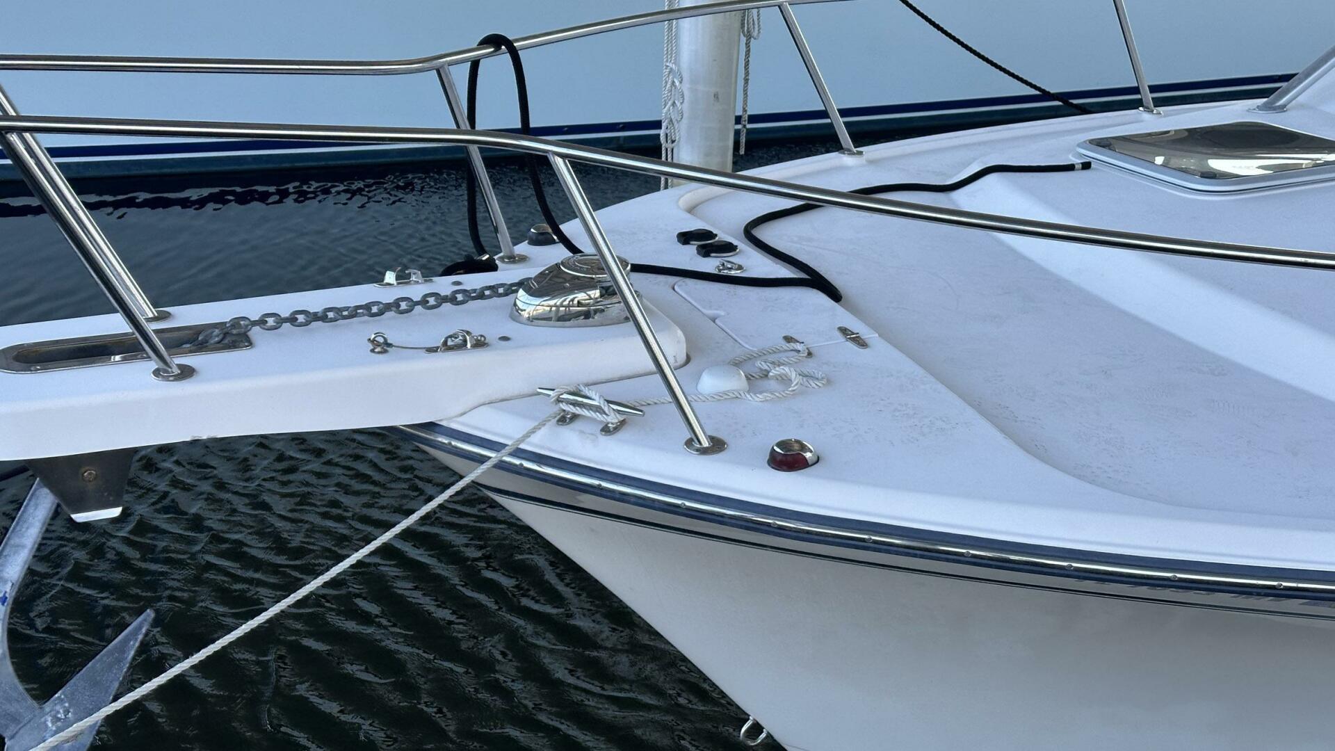 Slide: The Image of Grady-White Express 330 2005 - 5395352