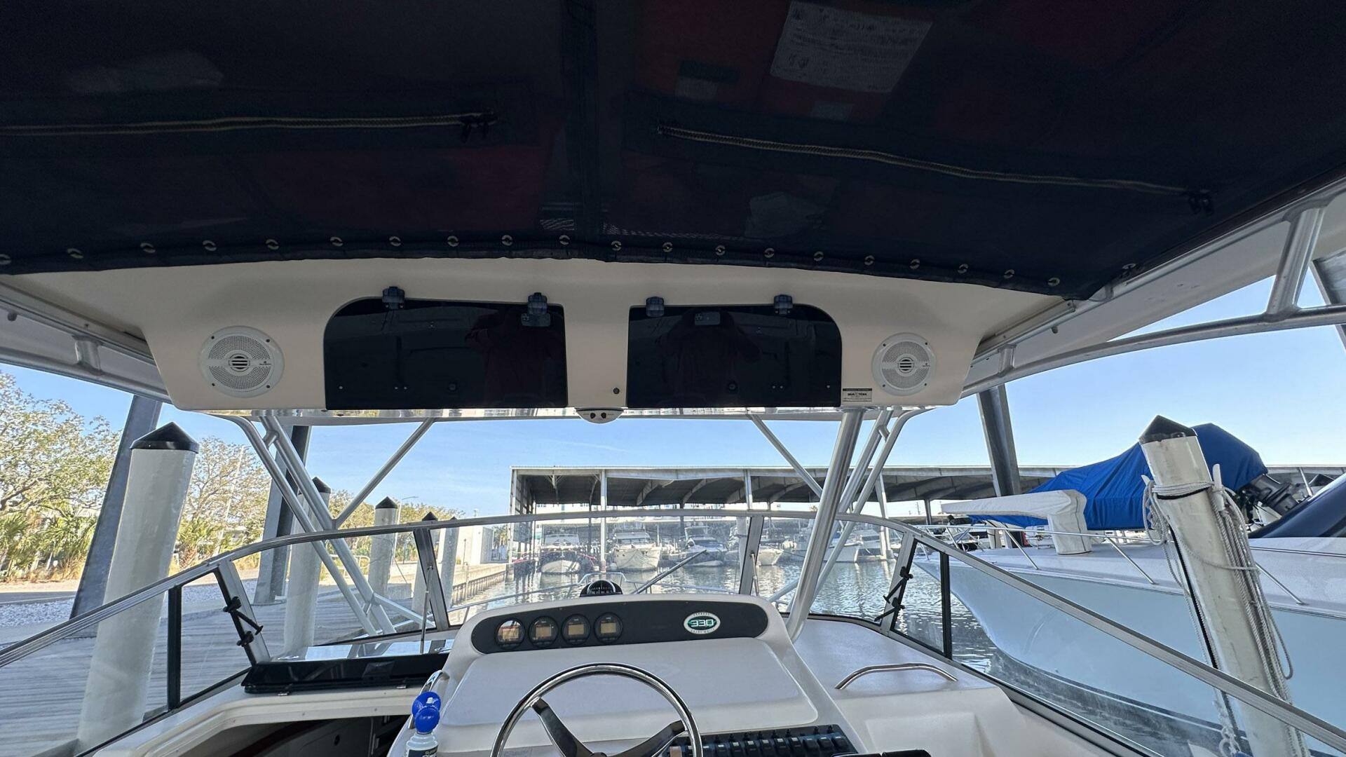 Slide: The Image of Grady-White Express 330 2005 - 5395359