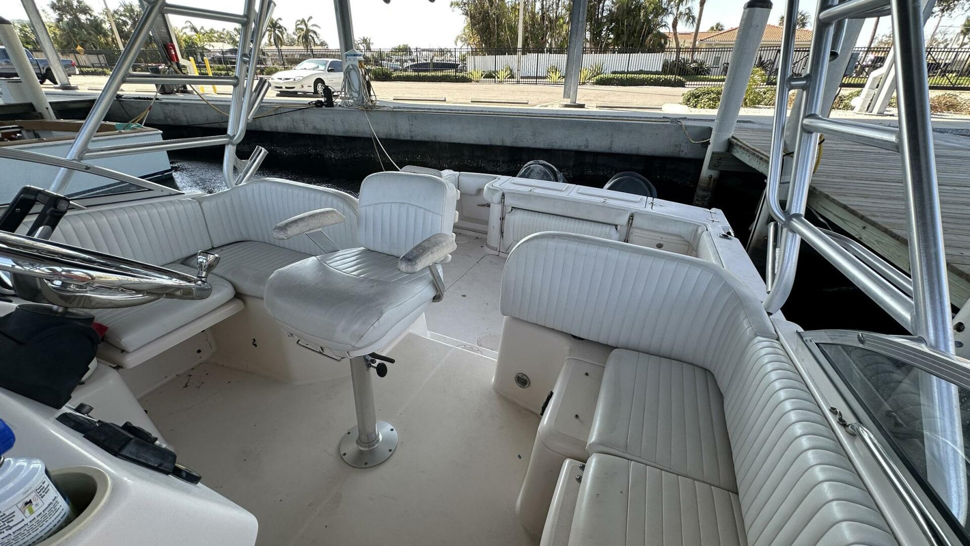 Slide: The Image of Grady-White Express 330 2005 - 5395363