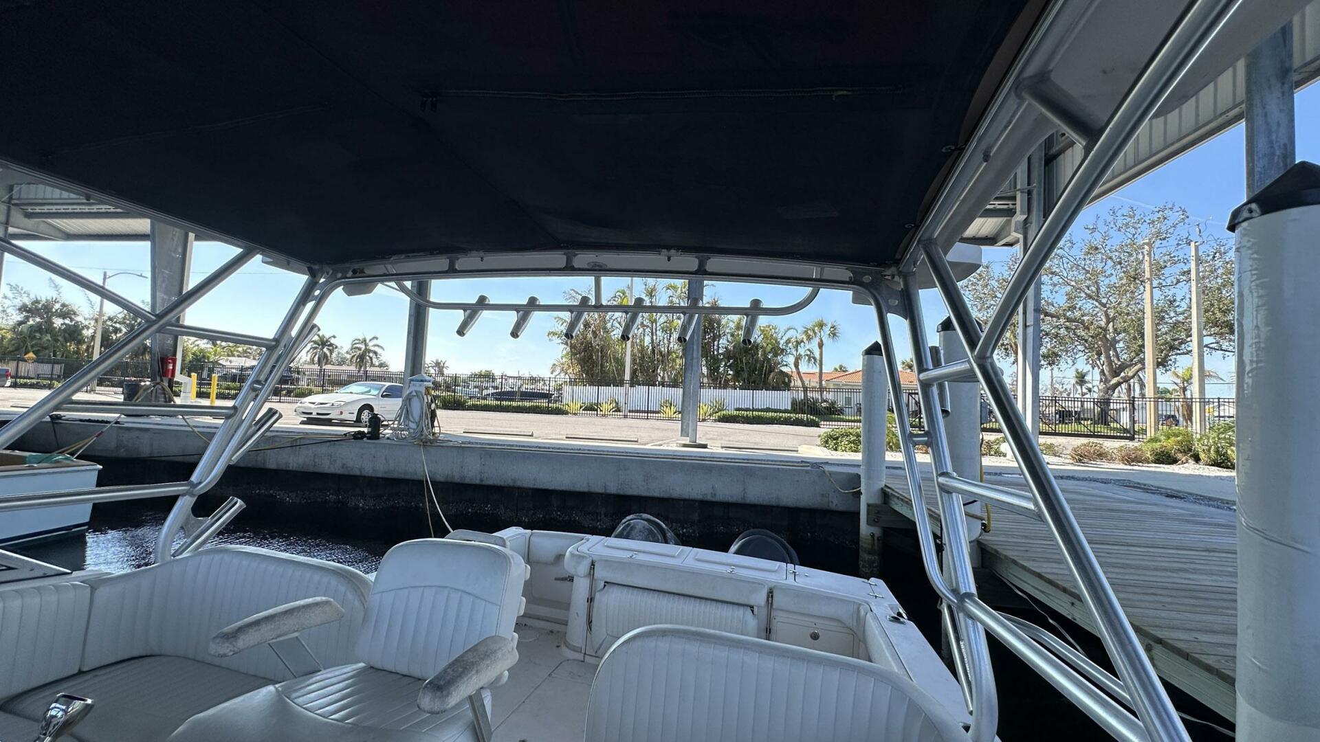 Slide: The Image of Grady-White Express 330 2005 - 5395364