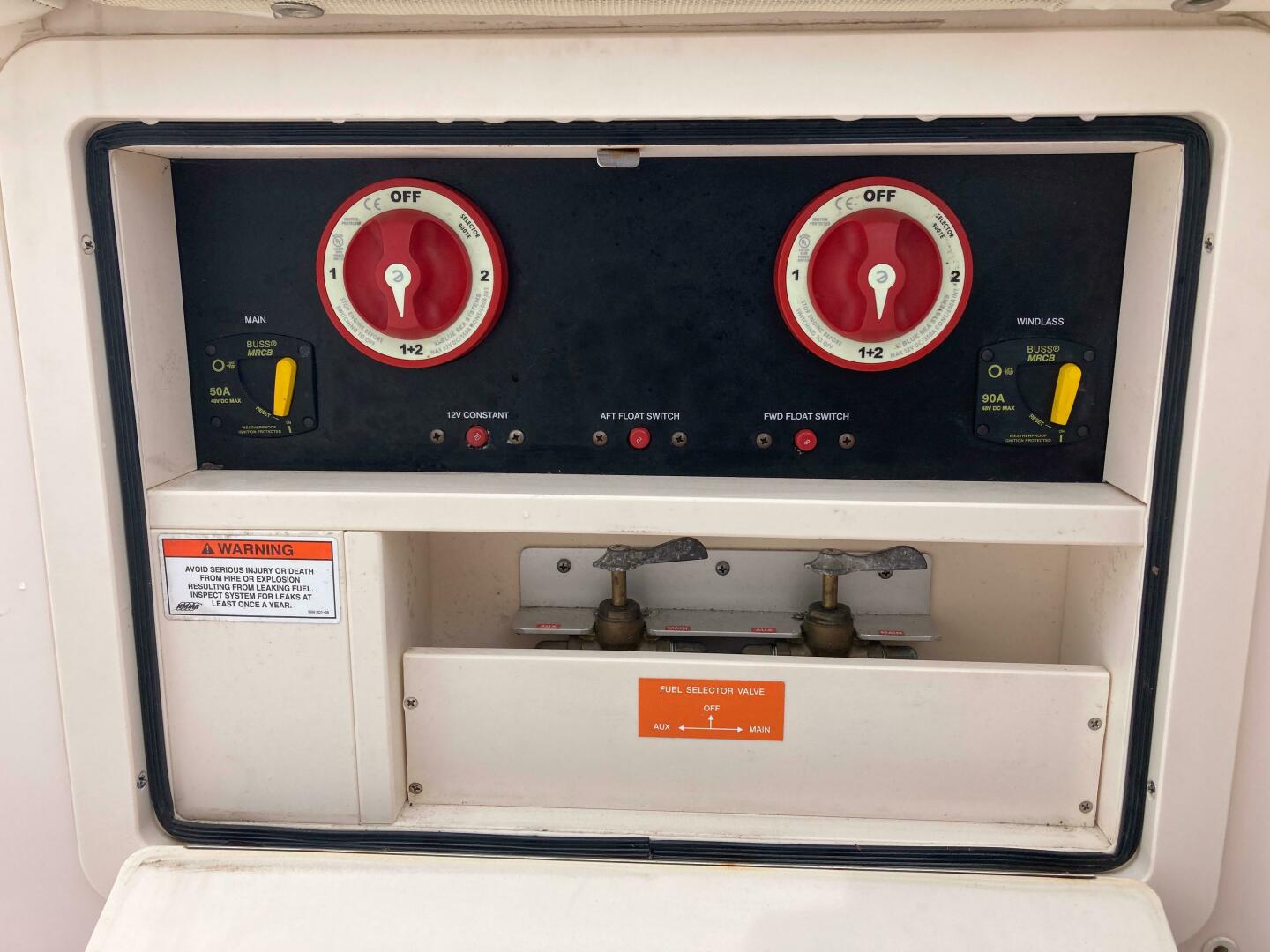 Slide: The Image of Grady-White Express 330 2014 - 4525153