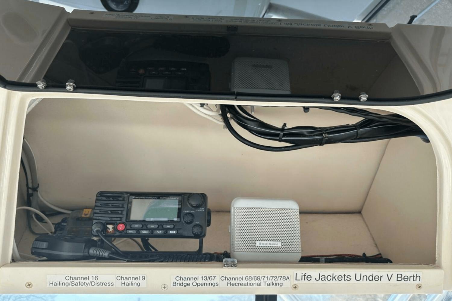 Slide: The Image of Grady-White Express 330 2014 - 22