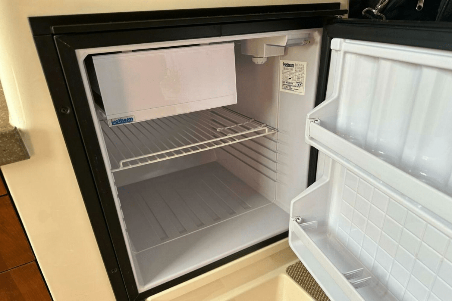 Slide: The Image of Grady-White Express 330 2014 - 24