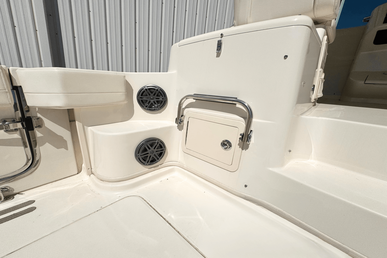 Slide: The Image of Grady-White Express 370 2022 - 11