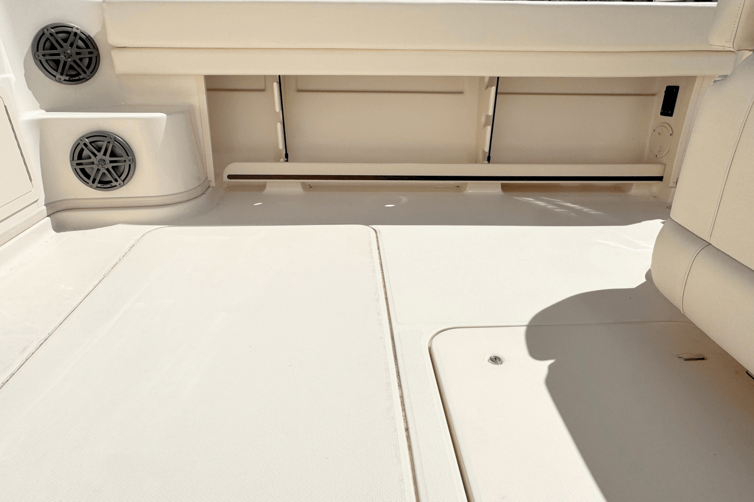 Slide: The Image of Grady-White Express 370 2022 - 12