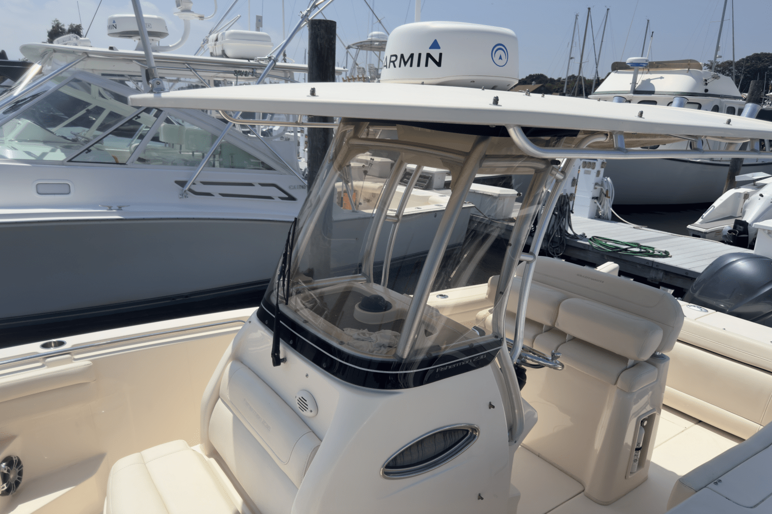 Slide: The Image of Grady-White Fisherman 236 2020 - 10