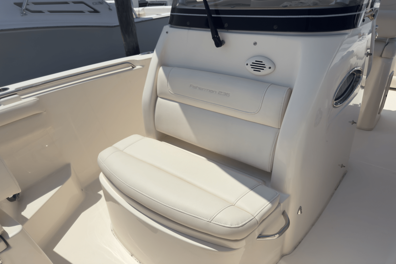 Slide: The Image of Grady-White Fisherman 236 2020 - 18