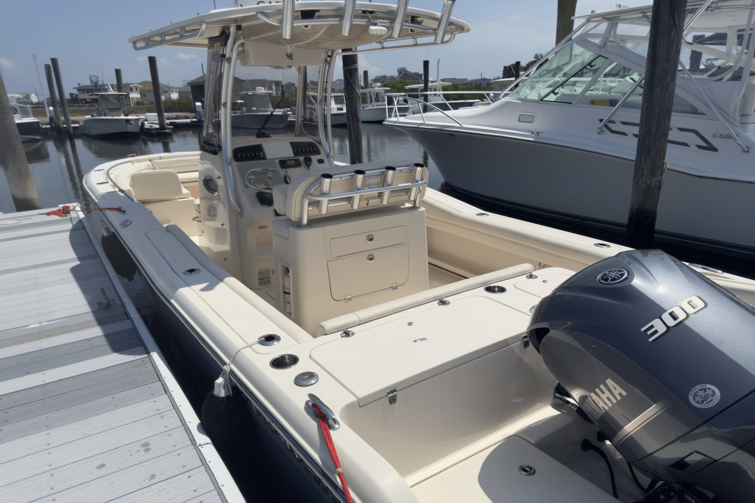 Slide: The Image of Grady-White Fisherman 236 2020 - 9