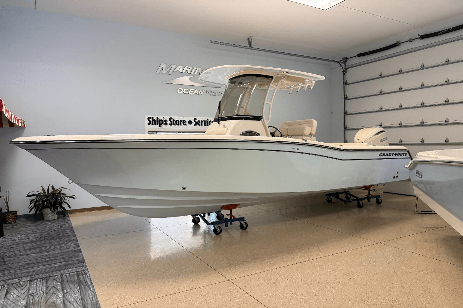 Slide: The Image of Grady-White Fisherman 236 2025 - 0