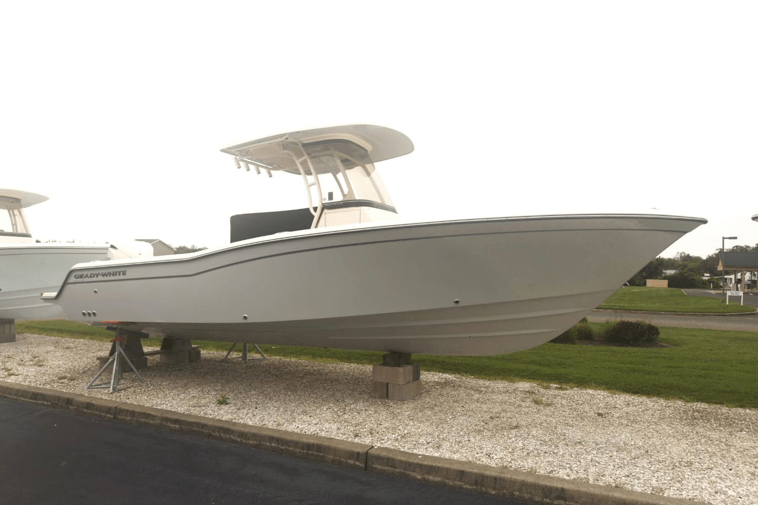 Slide: The Image of Grady-White Fisherman 236 2025 - 1