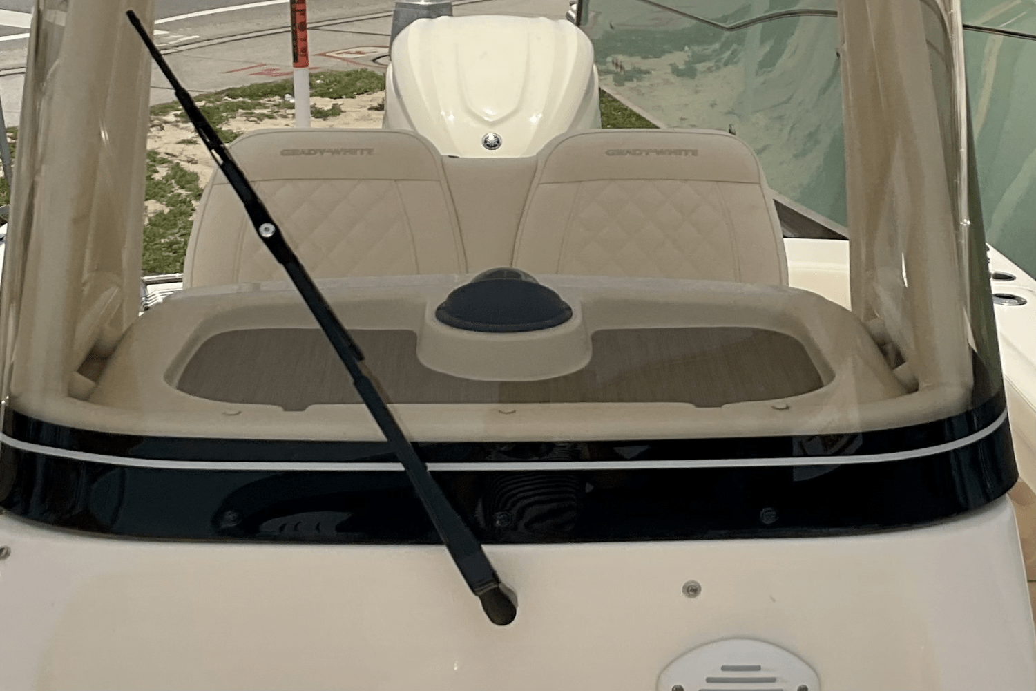 Slide: The Image of Grady-White Fisherman 236 2025 - 12