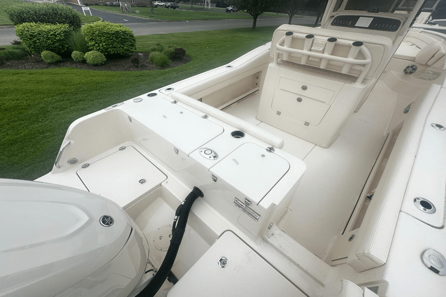 Slide: The Image of Grady-White Fisherman 236 2025 - 5