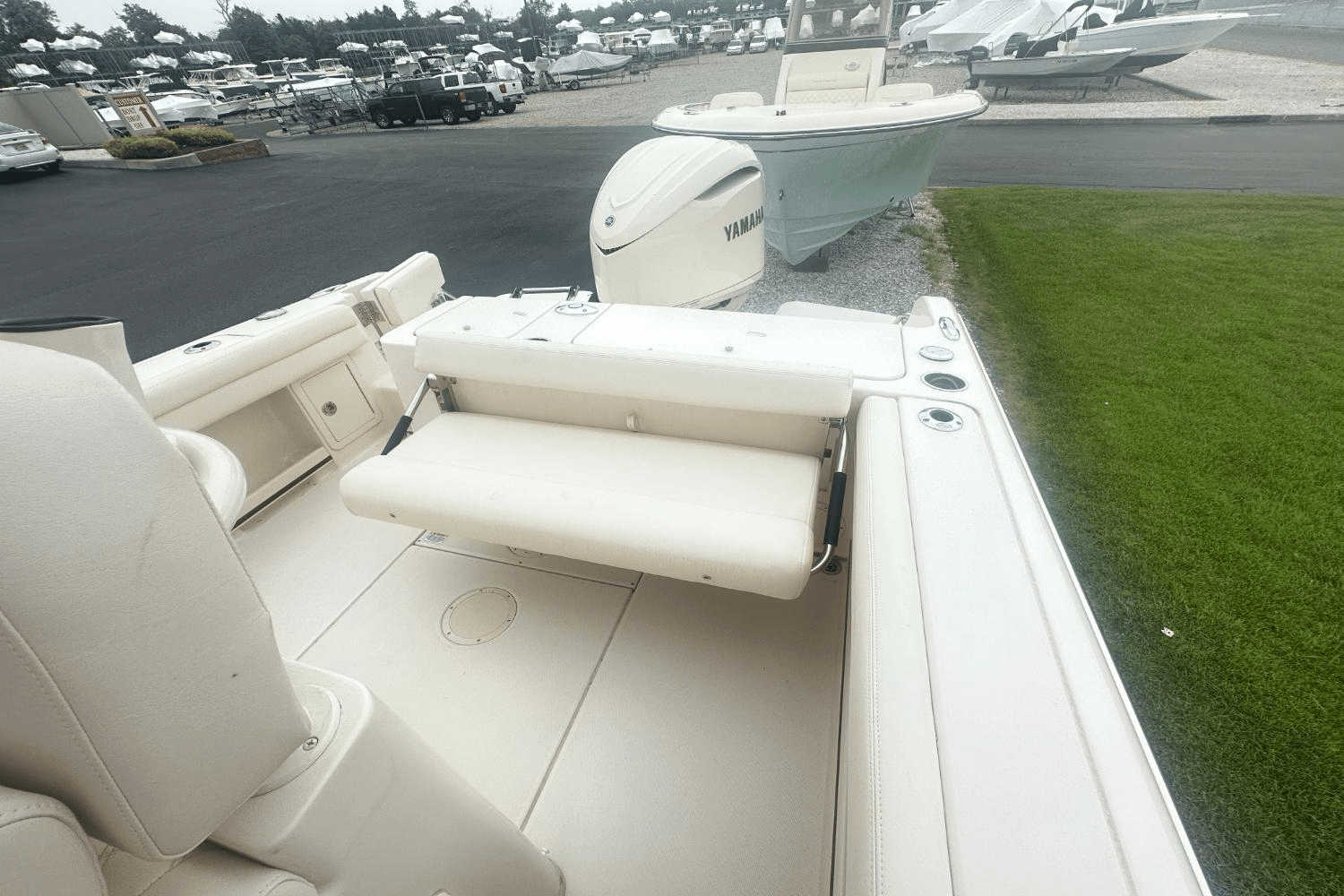 Slide: The Image of Grady-White Fisherman 236 2025 - 6