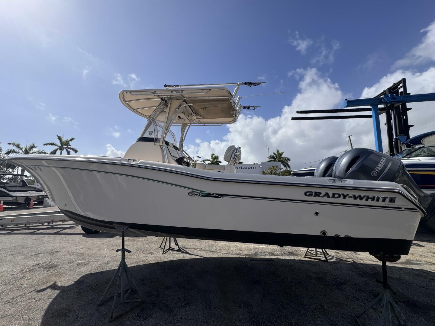 Slide: The Image of Grady-White Fisherman 257 2015 - 5205422