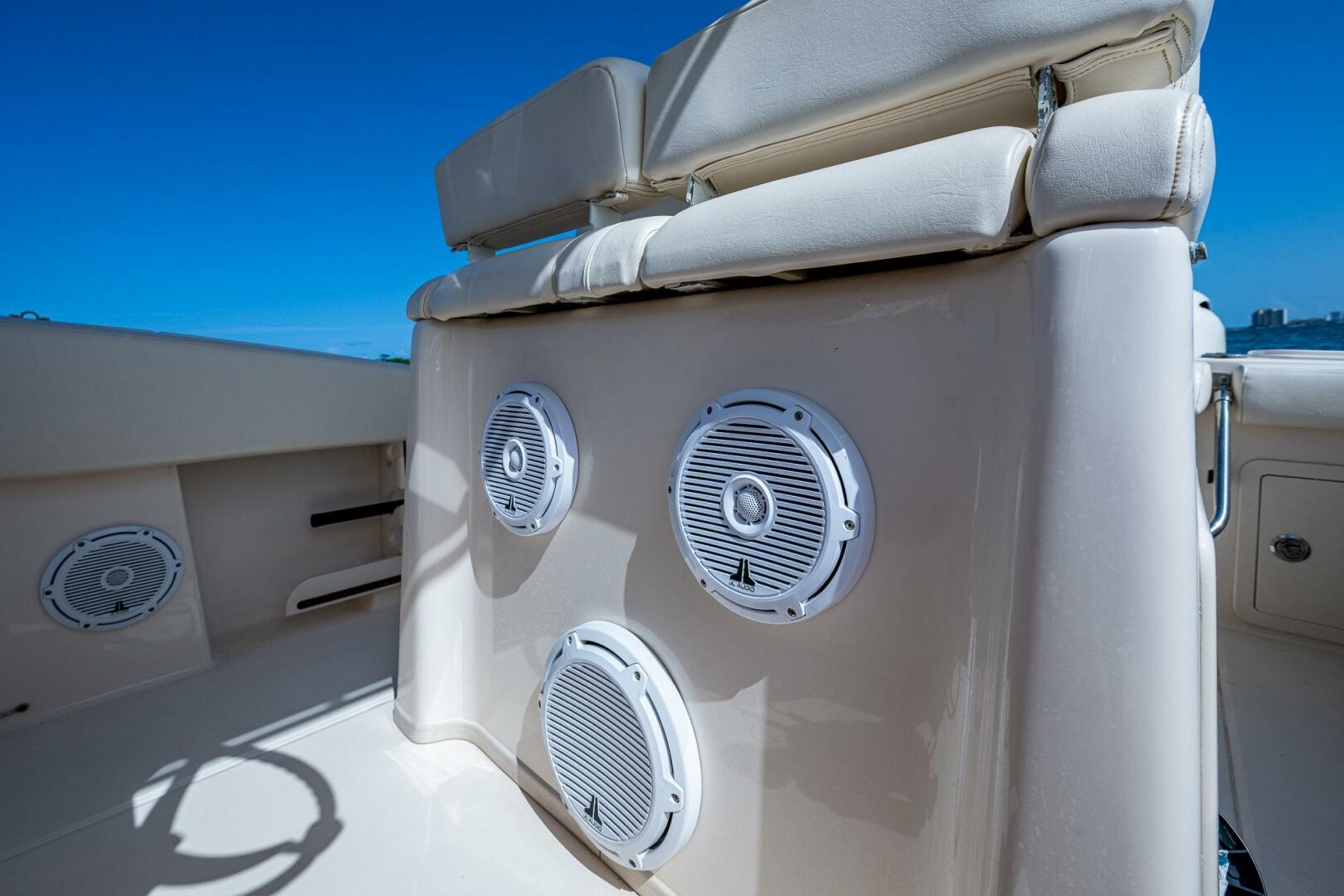 Slide: The Image of Grady-White Fisherman 257 2015 - 5453992