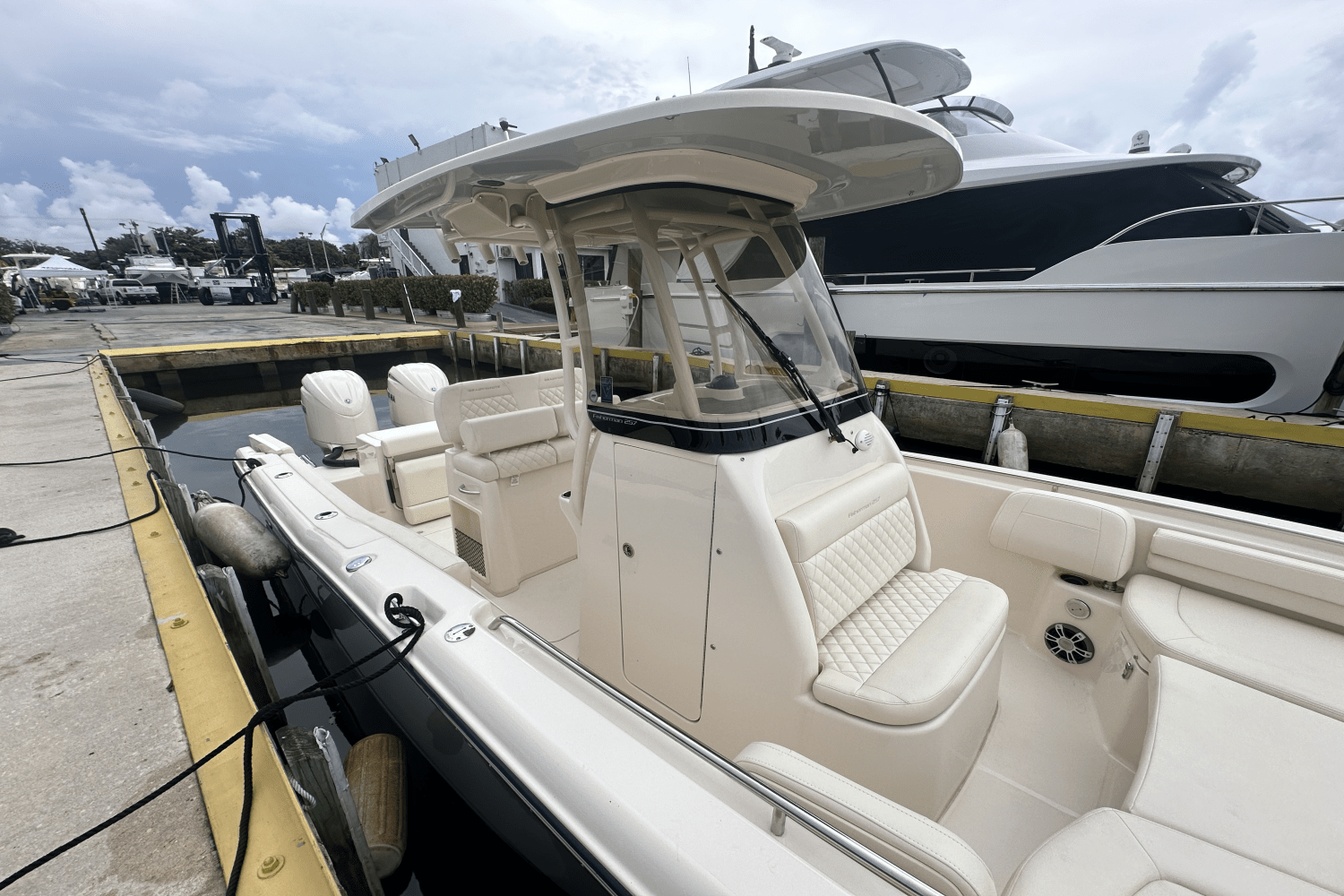 Slide: The Image of Grady-White Fisherman 257 2025 - 16