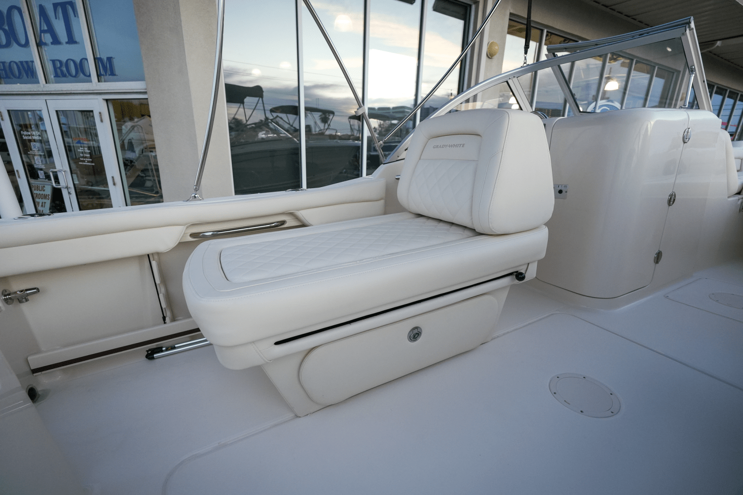 Slide: The Image of Grady-White Freedom 215 2024 - 22