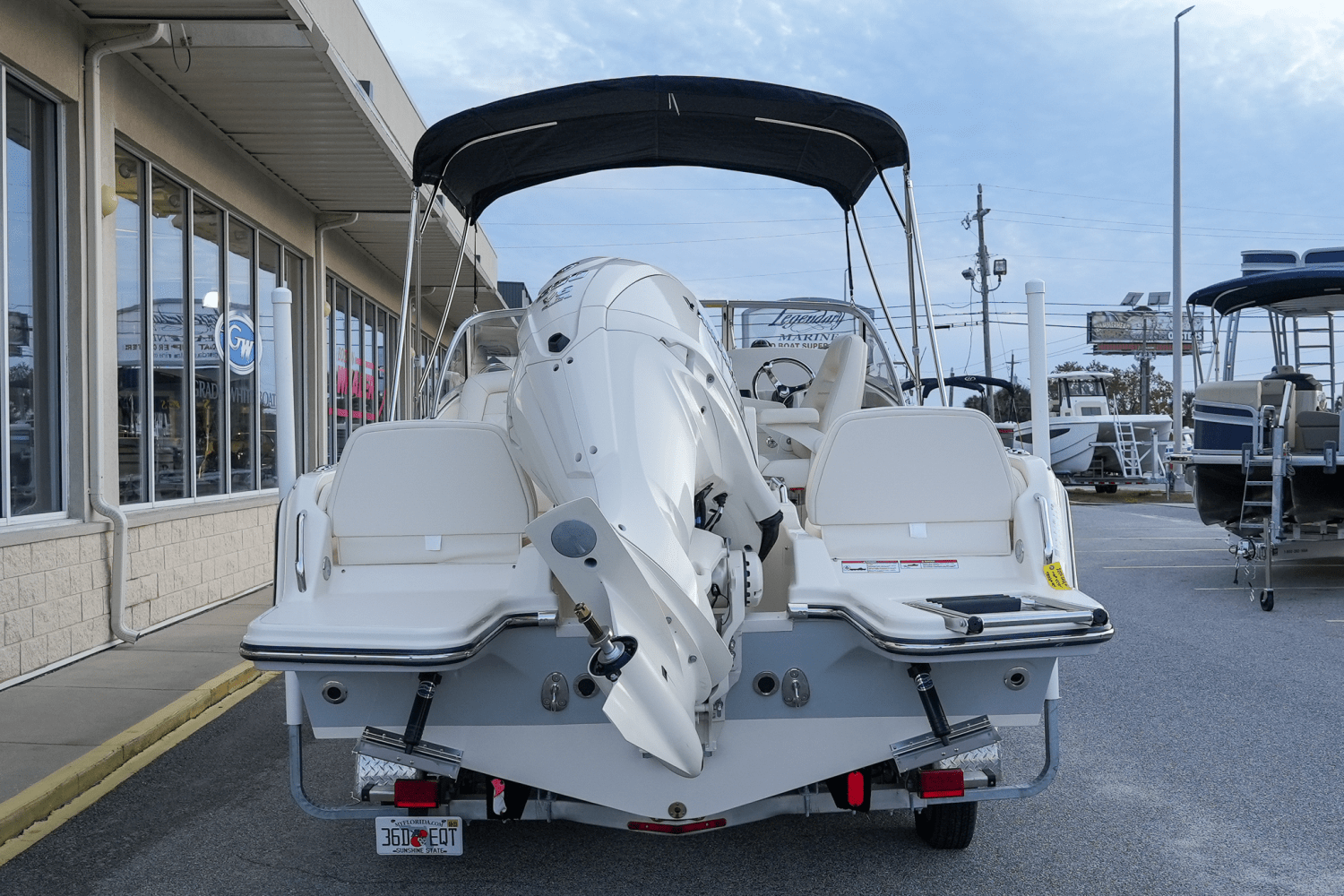 Slide: The Image of Grady-White Freedom 215 2024 - 6