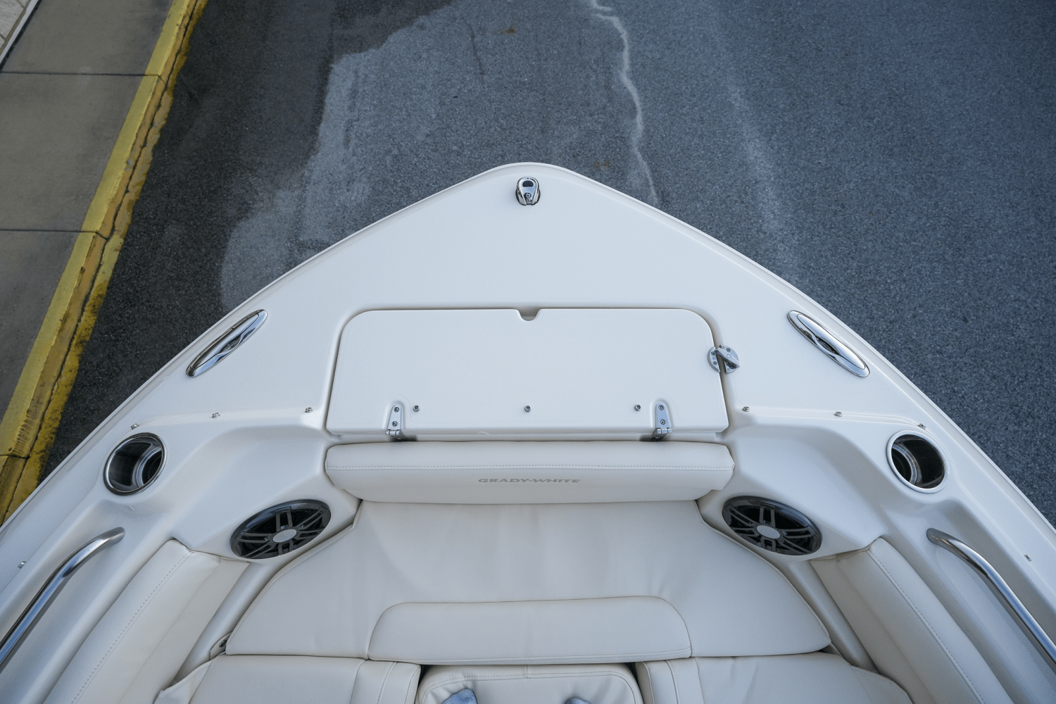 Slide: The Image of Grady-White Freedom 215 2024 - 8