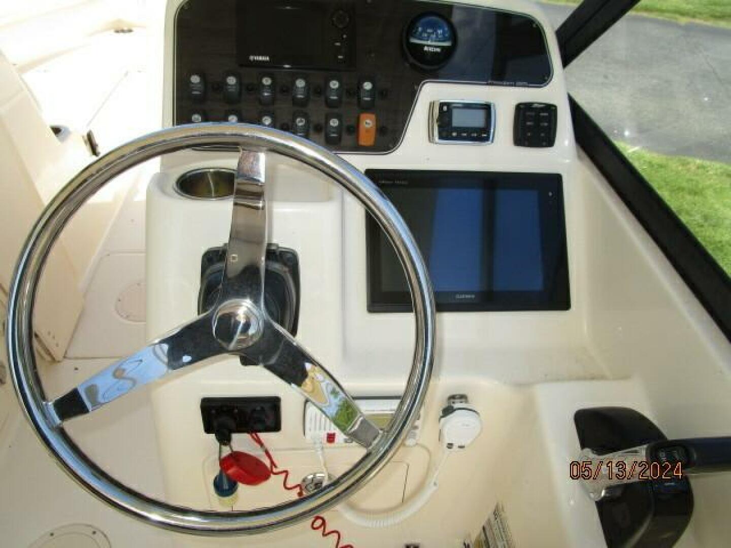 Slide: The Image of 22' Grady-White helm2 - 4378651