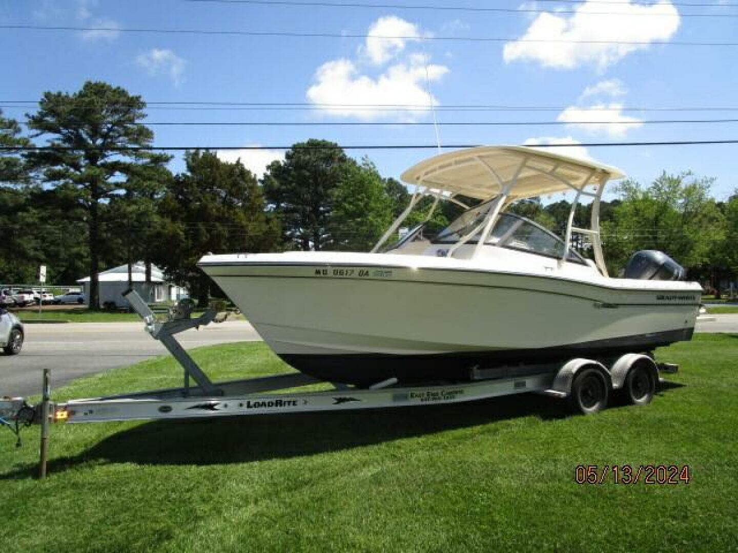 Slide: The Image of 22' Grady-White port forward profile - 4378660