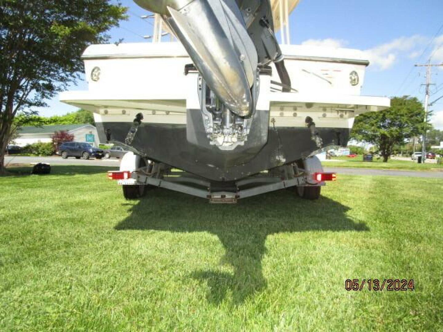 Slide: The Image of 22' Grady-White hull bottom aft - 4378653