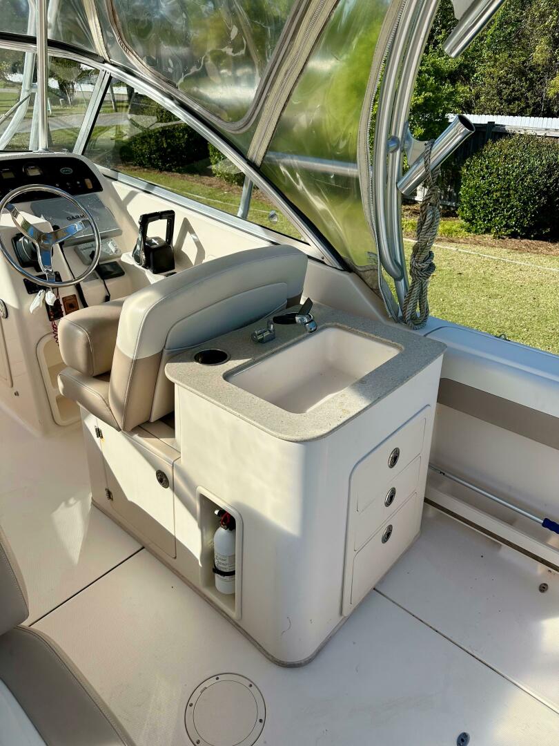 Slide: The Image of Grady-White Freedom 275 2014 - 5216899