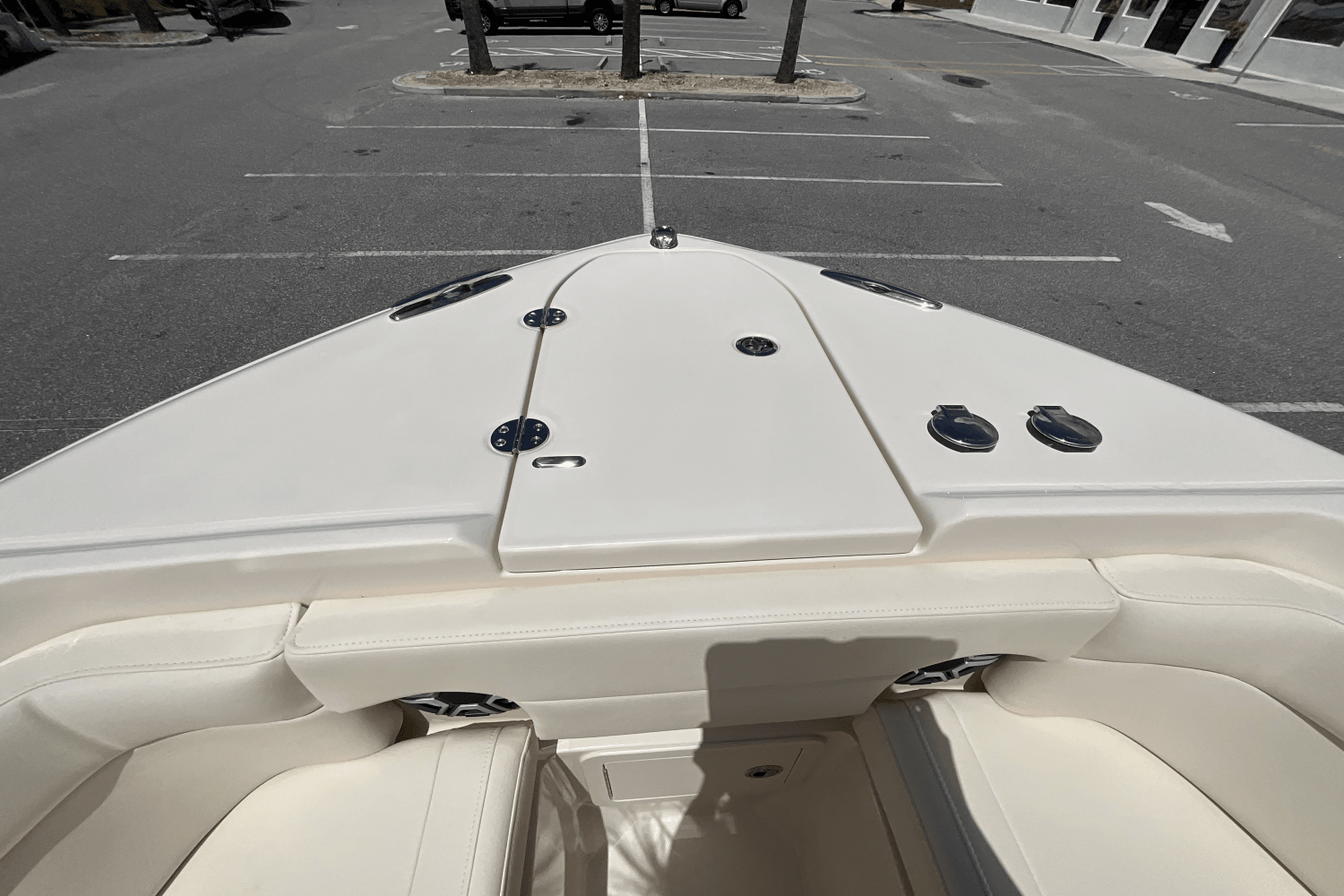 Slide: The Image of Grady-White Freedom 275 2026 - 10