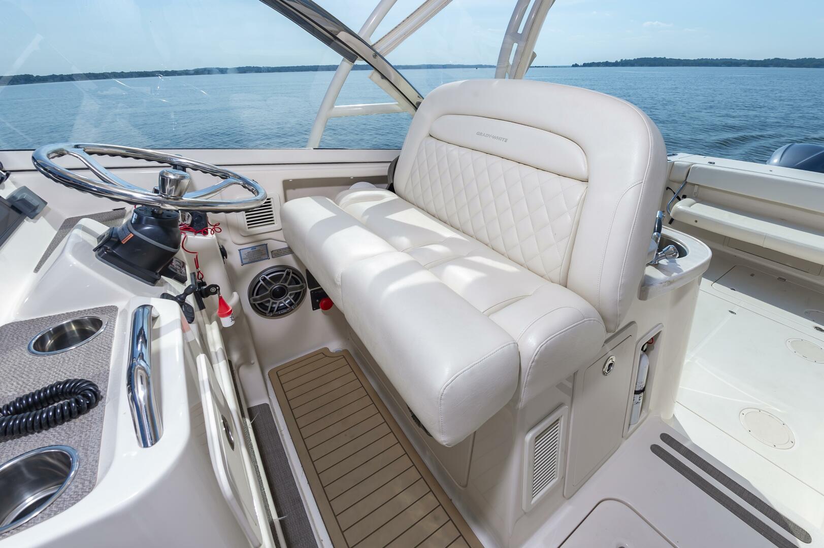 Slide: The Image of 33GradyWhite018 - 5430780