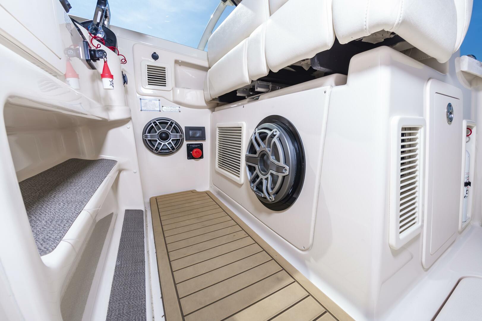 Slide: The Image of 33GradyWhite019 - 5430781