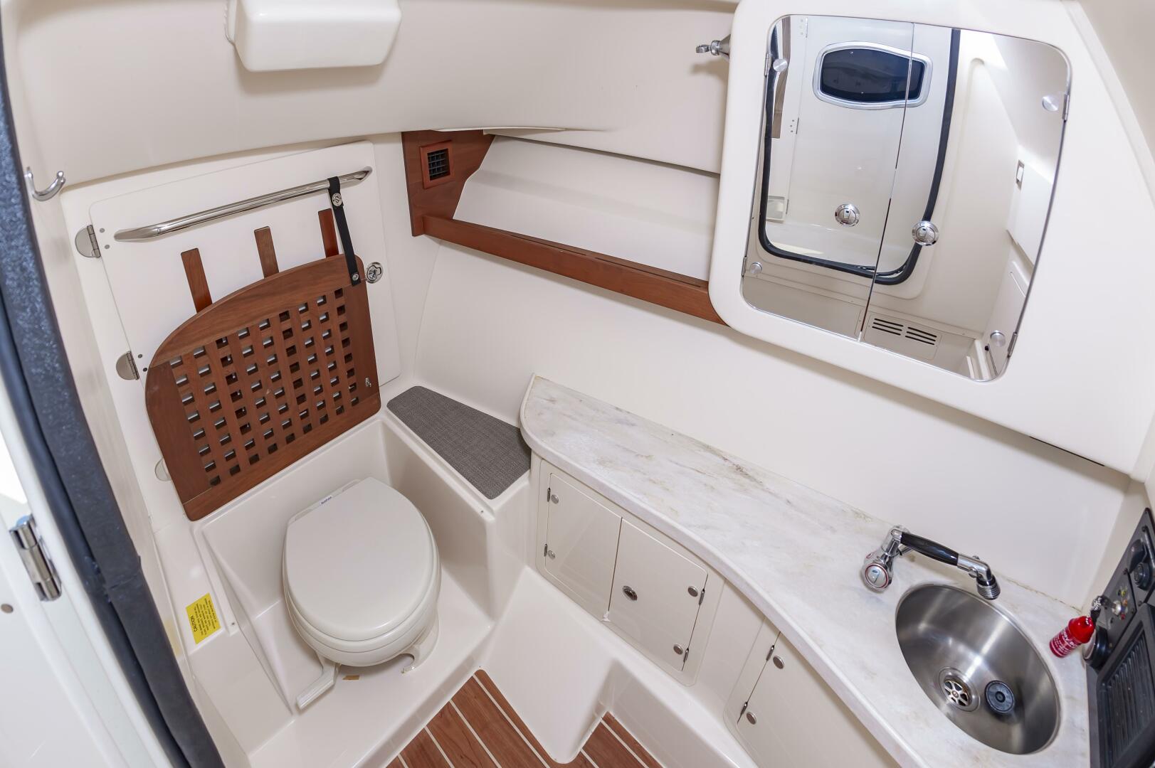 Slide: The Image of 33GradyWhite042 - 5430804