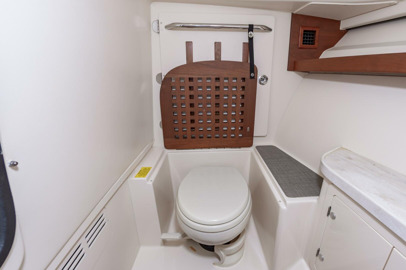 Slide: The Image of 33GradyWhite043 - 5430805