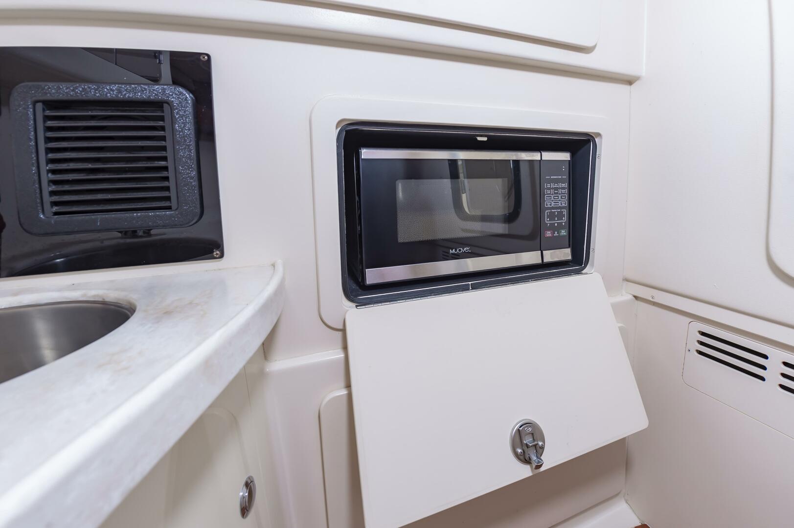 Slide: The Image of 33GradyWhite047 - 5430809