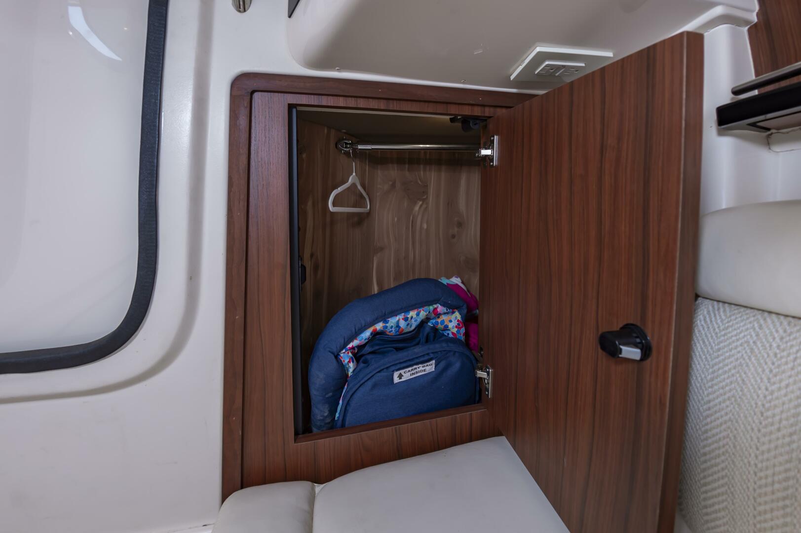 Slide: The Image of 33GradyWhite052 - 5430814