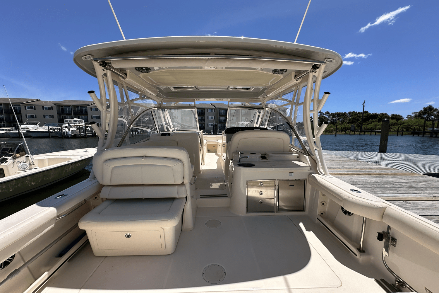 Slide: The Image of Grady-White Freedom 335 2023 - 18