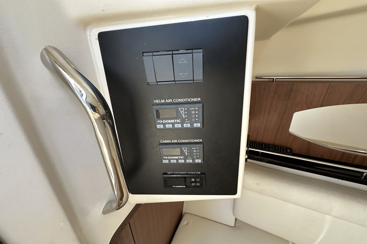 Slide: The Image of Grady-White Freedom 335 2023 - 32